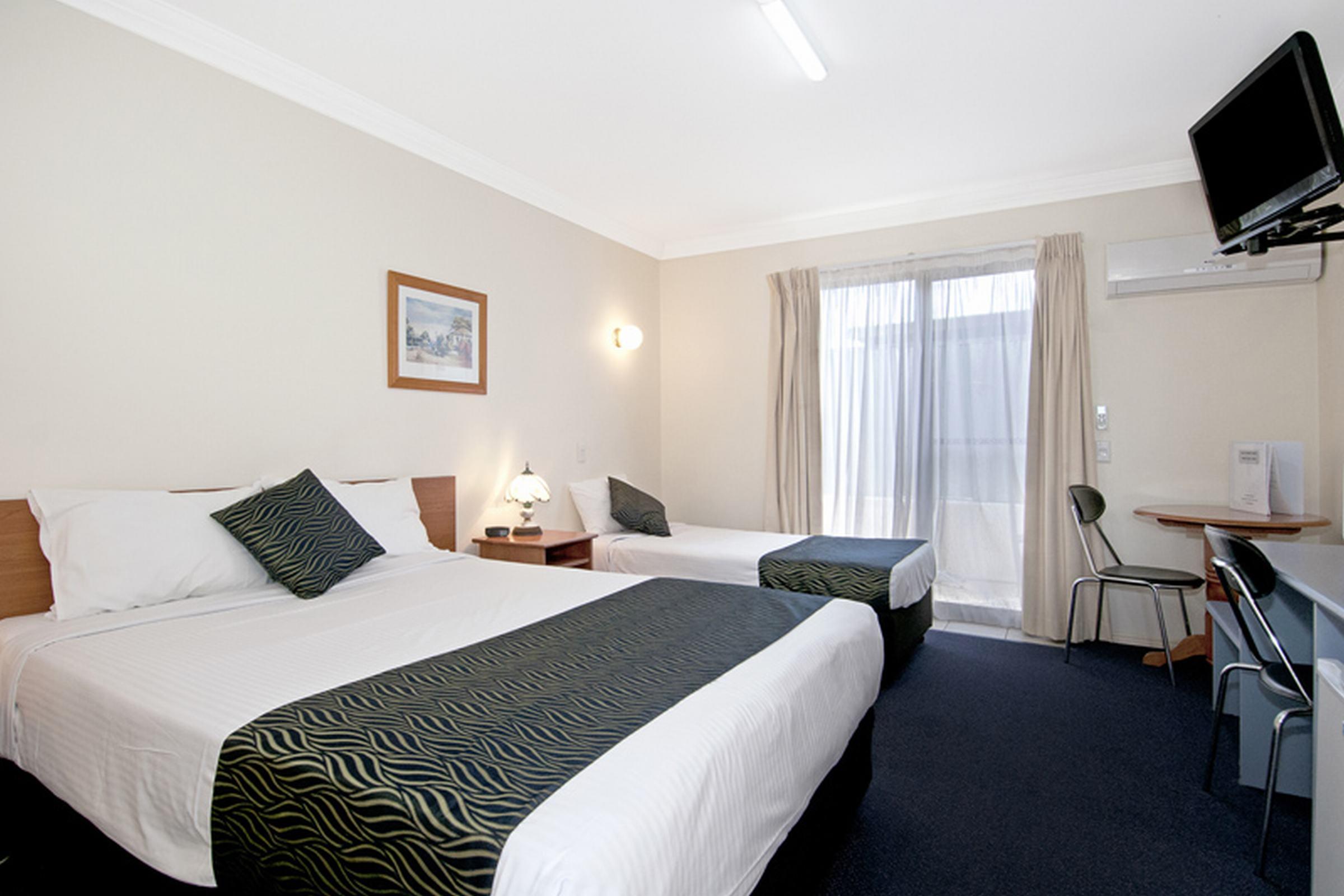 Econo Lodge Waterford Loganlea Exterior photo